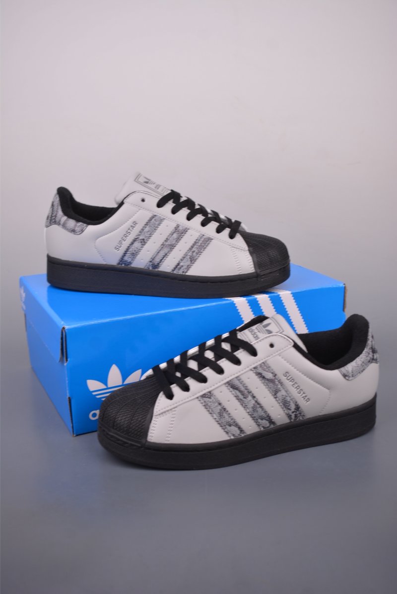 Adidas Originals Superstar 'White' view