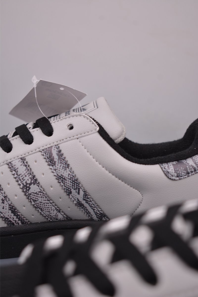 Adidas Originals Superstar 'White' view