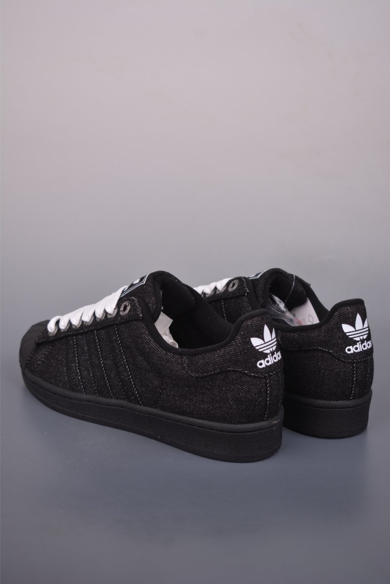 Adidas Originals Superstar 'White' view