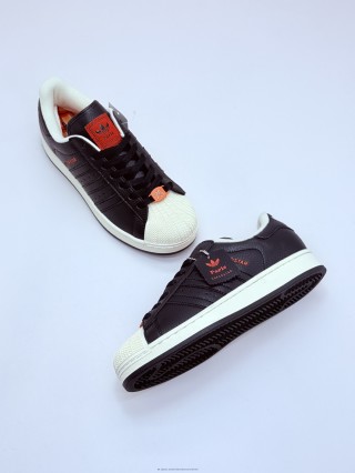 Adidas Originals Superstar view 2