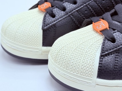 Adidas Originals Superstar view 10