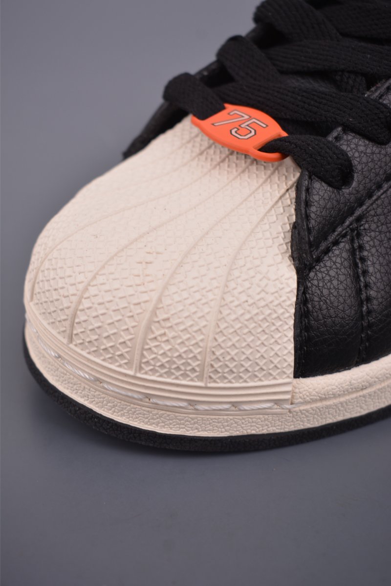 Adidas Originals Superstar 'White' view