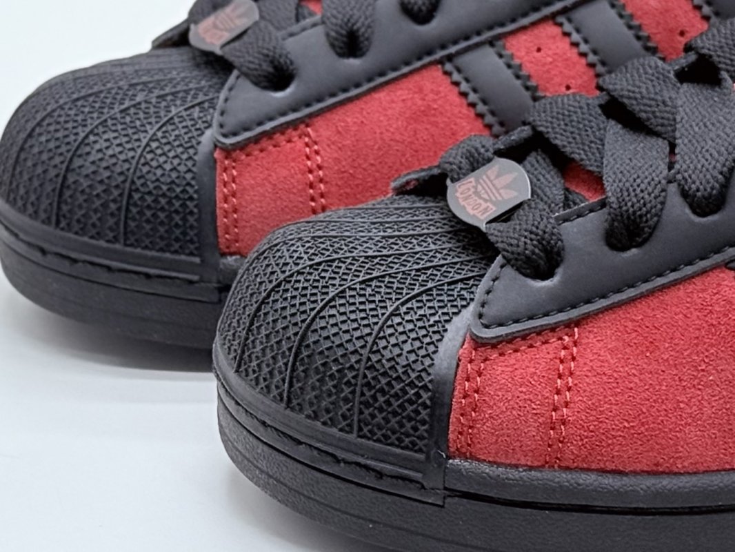Adidas Originals Superstar 'Black / Red' view