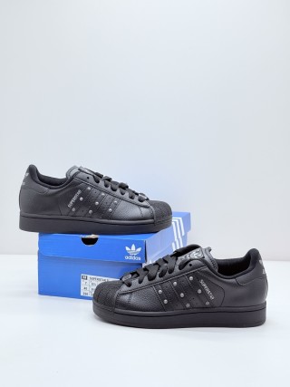 Adidas Originals Superstar 'Black' view 1