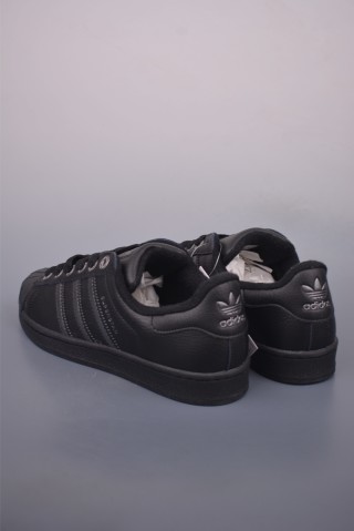 Adidas Originals Superstar 'White' view 2