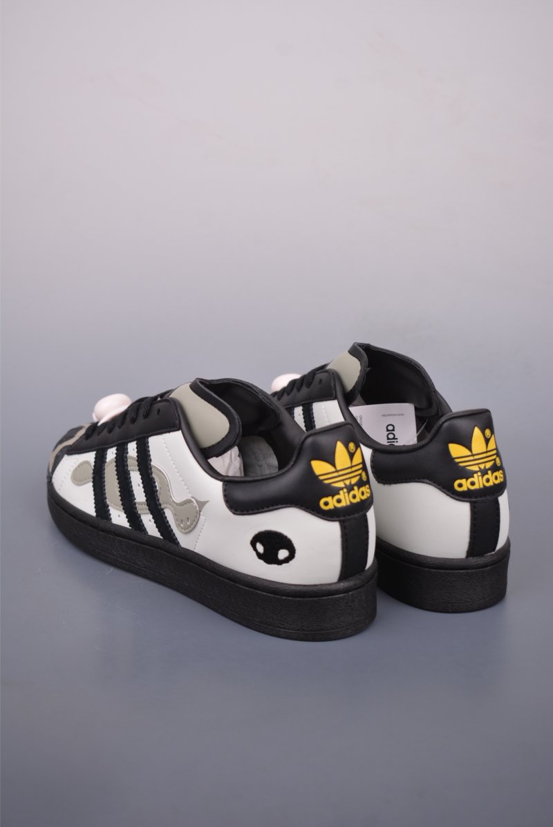 Adidas Originals Superstar 'White' view