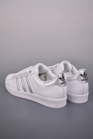 Adidas Originals Superstar 'White' view 2