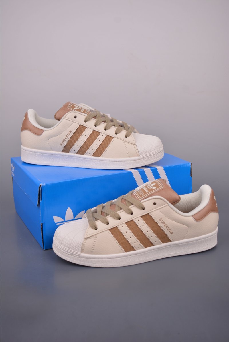 Adidas Originals Superstar 'White' view