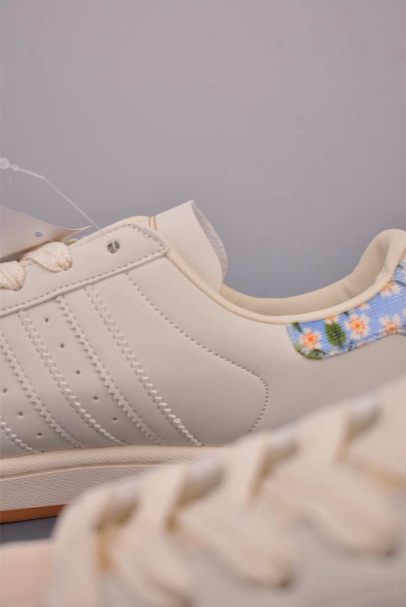 Adidas Originals Superstar 'White' view