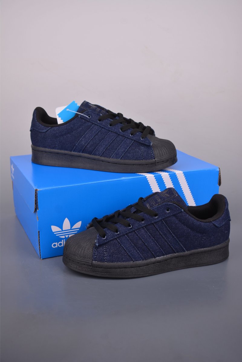 Adidas Originals Superstar 'White' view