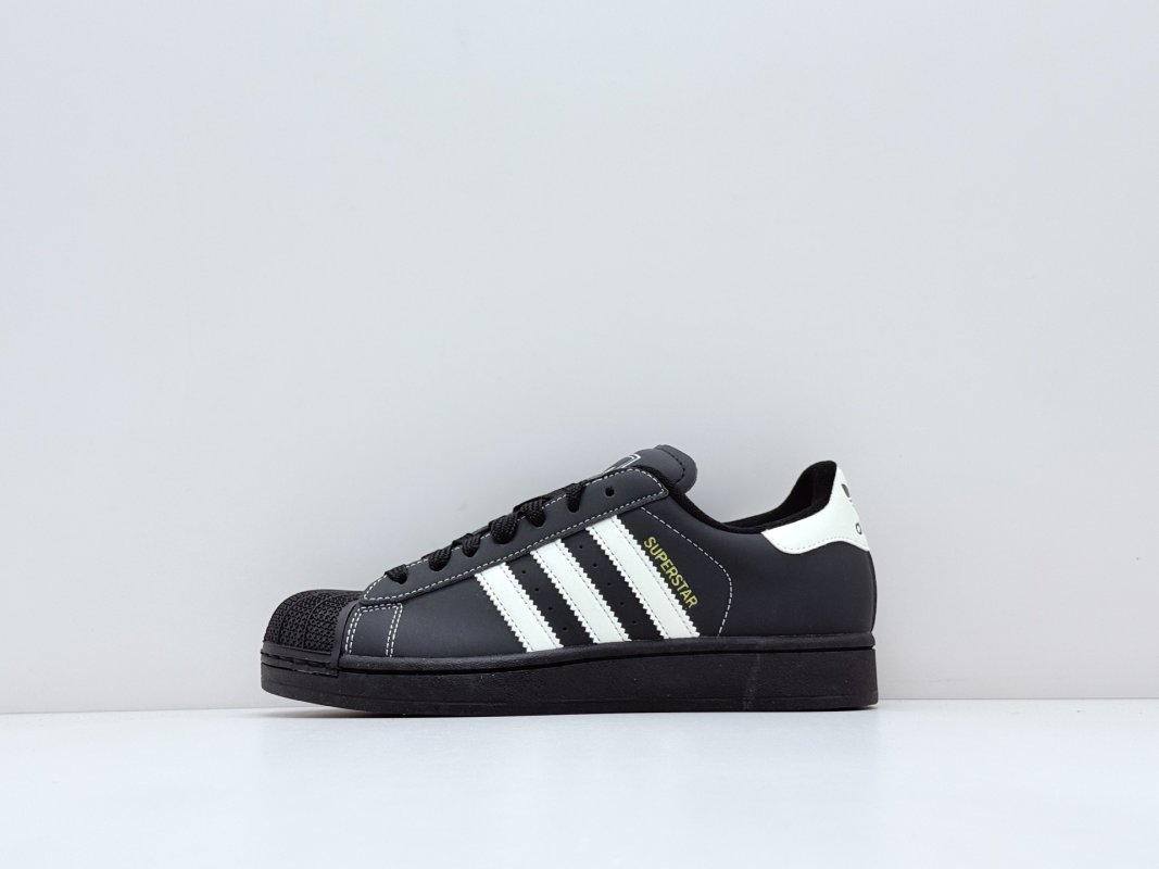 Adidas Originals Superstar 'Black / White' view