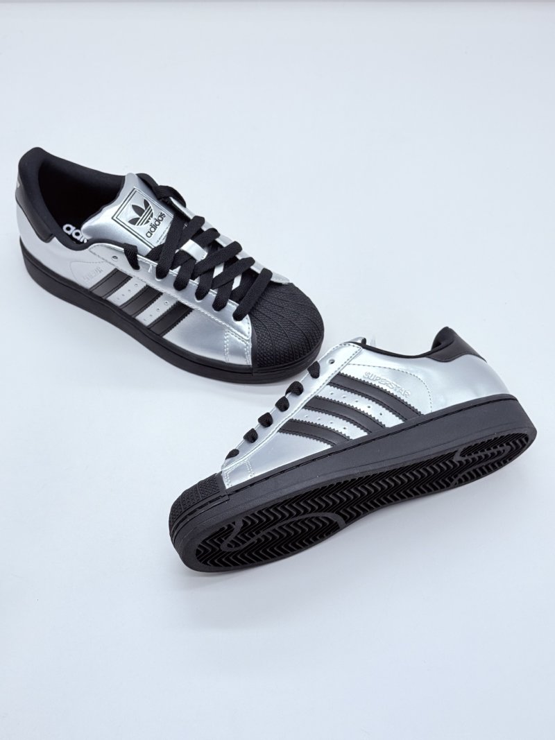Adidas Originals Superstar 'Black / Silver' view