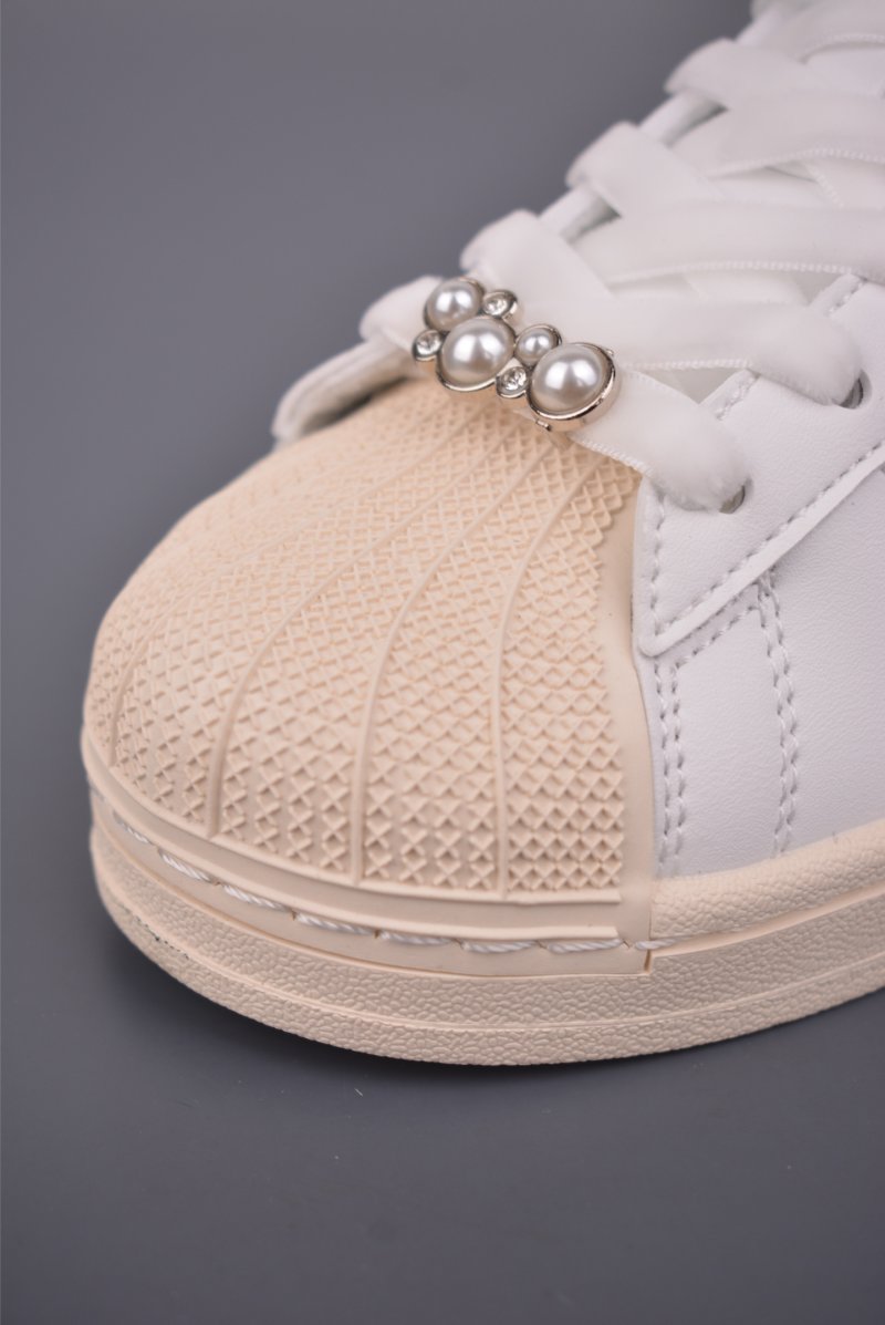 Adidas Originals Superstar 'White' view