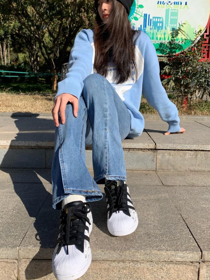 Adidas Originals Superstar view