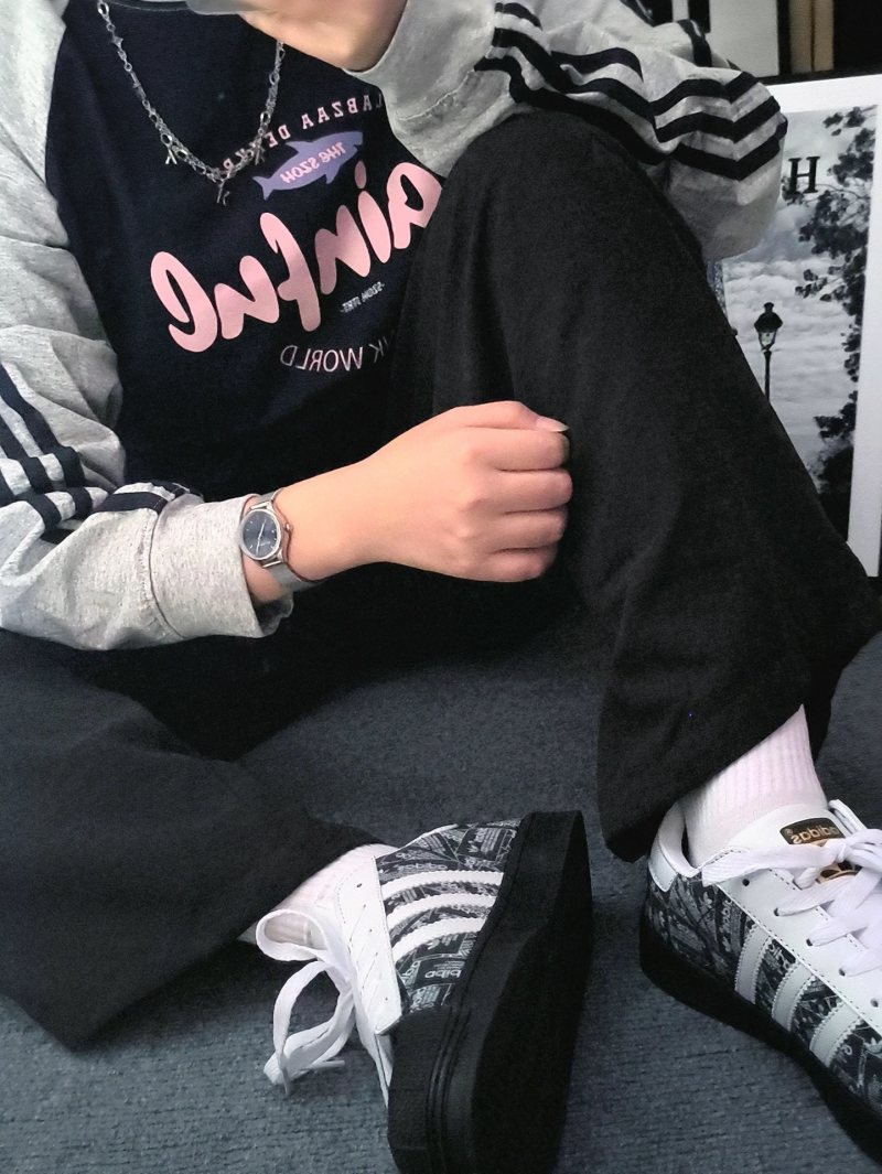 Adidas Originals Superstar view