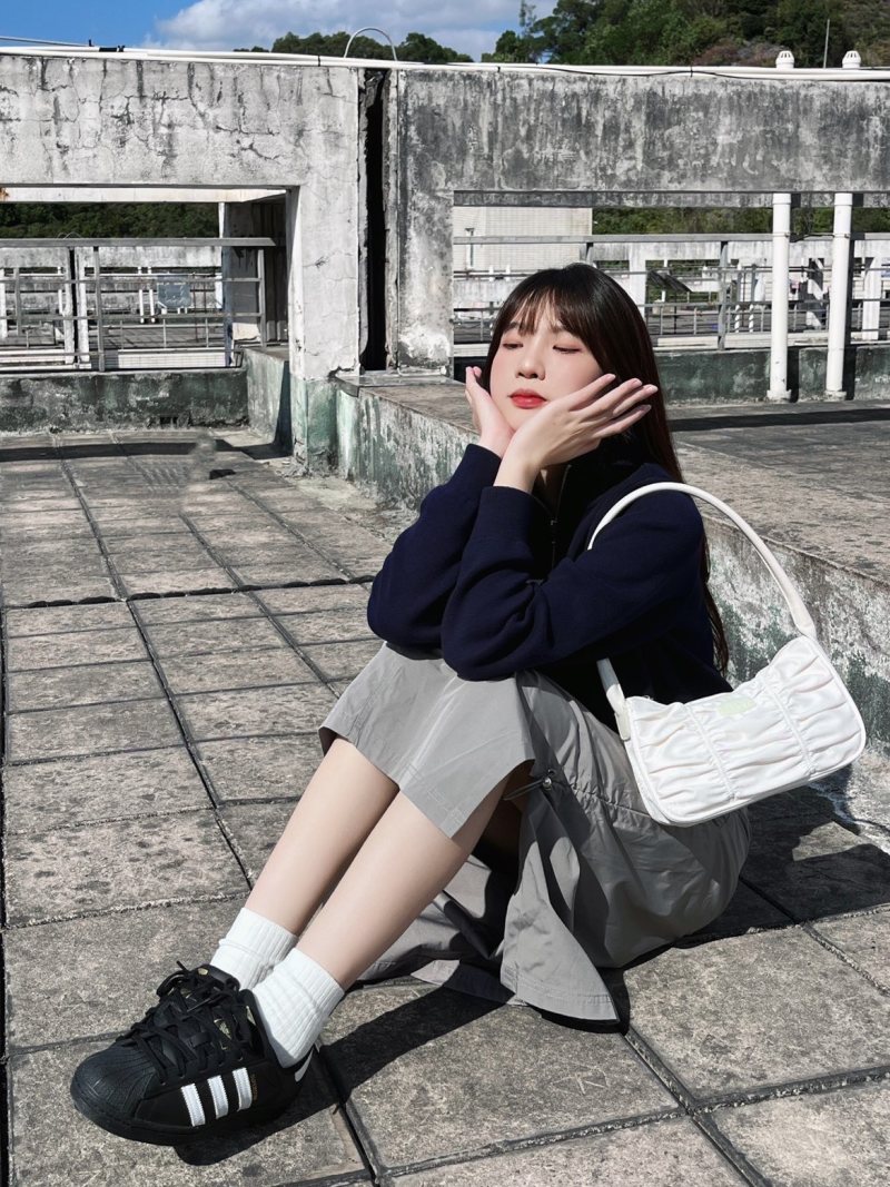 Adidas Originals Superstar W view