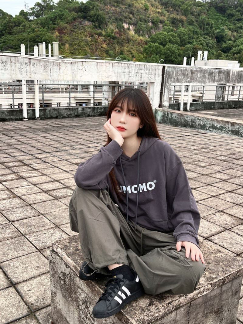 Adidas Originals Superstar W view