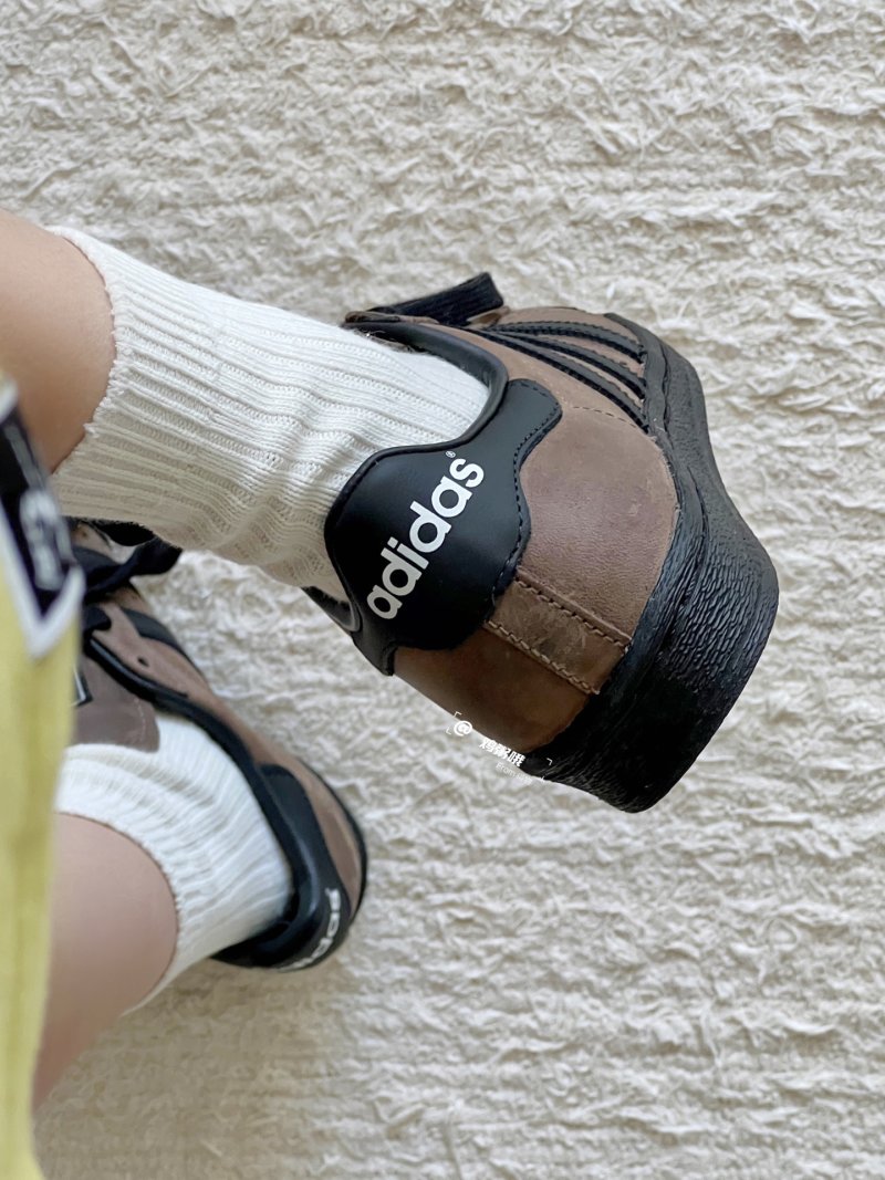 Adidas Originals Superstar W view