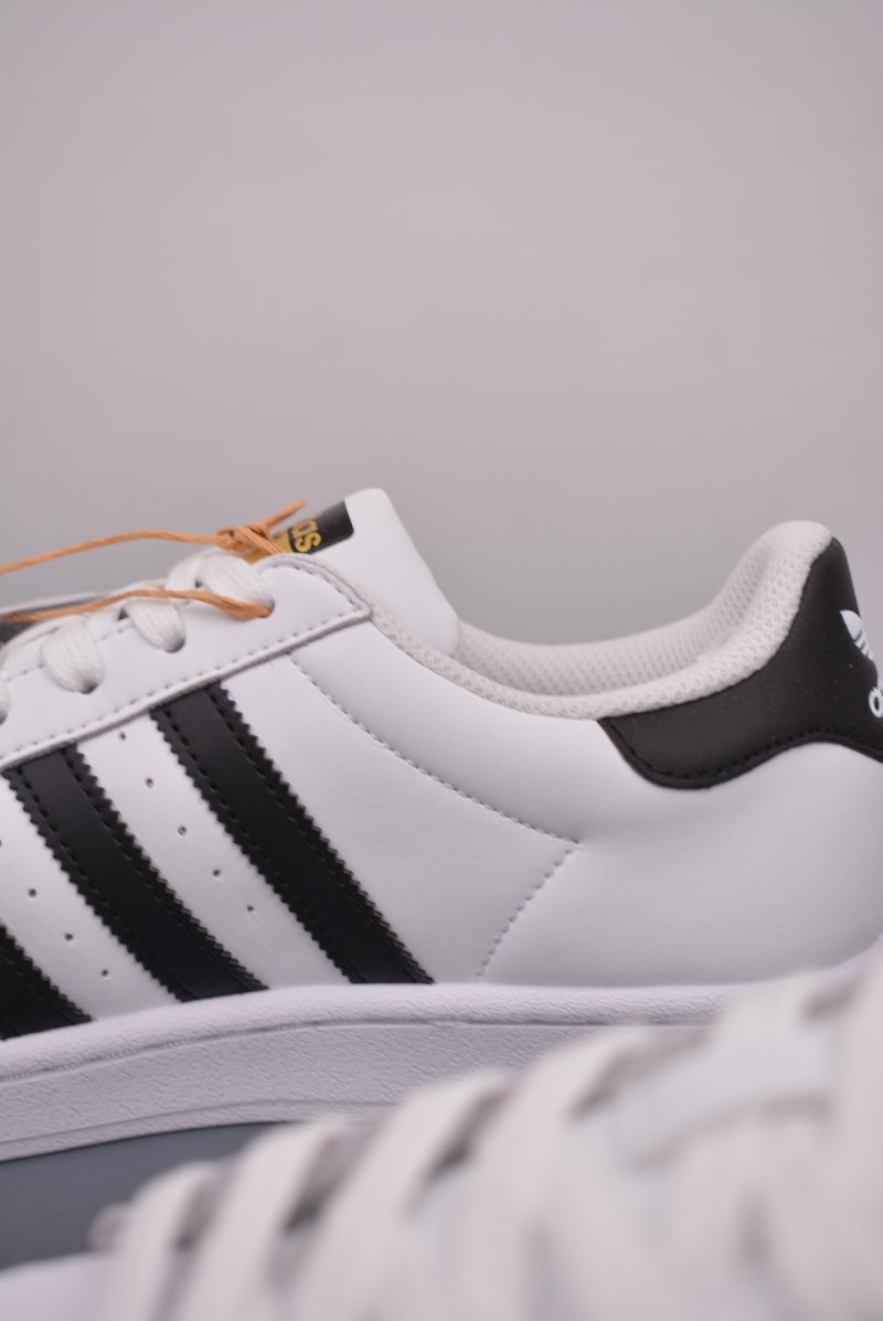 Adidas Originals Superstar W 'White' view