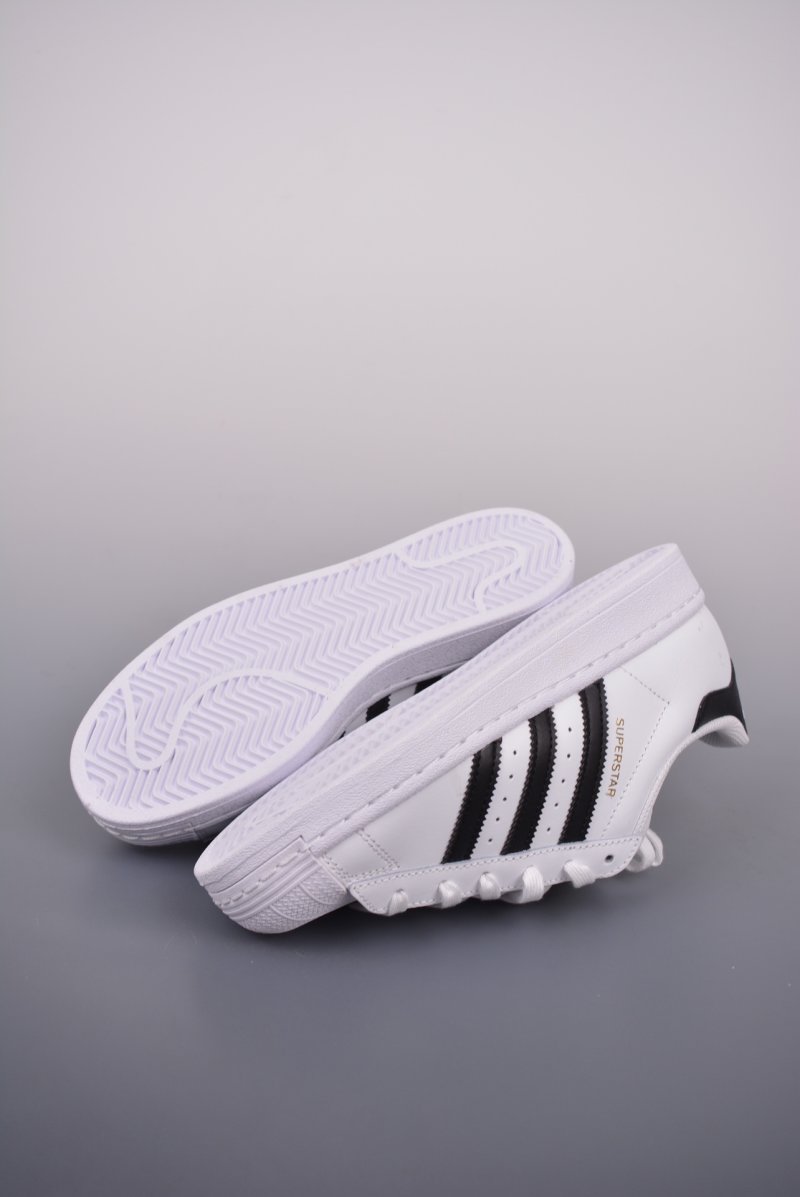 Adidas Originals Superstar W 'White' view