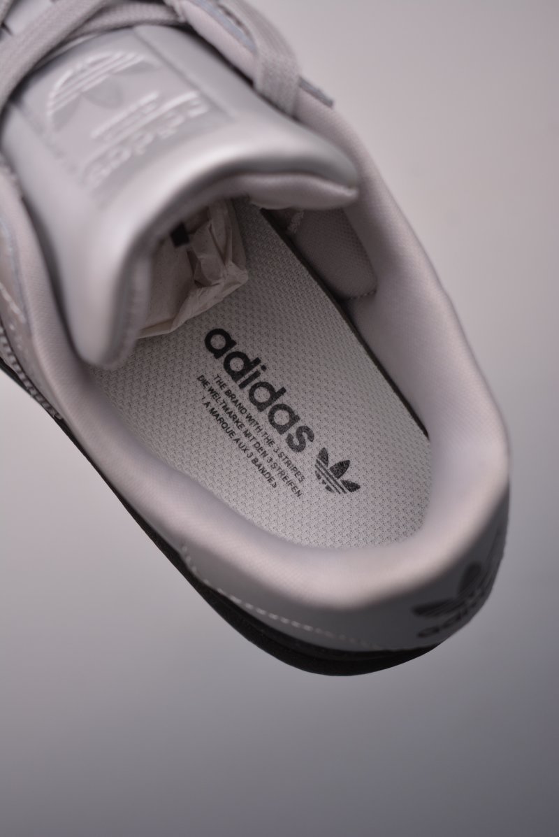 Adidas Originals Superstar W 'White' view