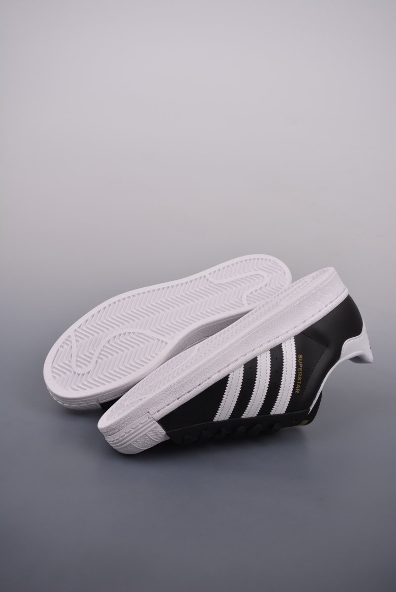 Adidas Originals Superstar W 'White' view