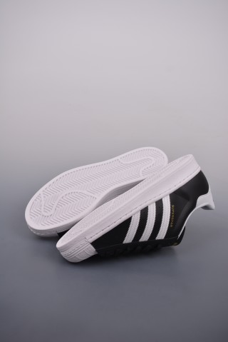 Adidas Originals Superstar W 'White' view 3