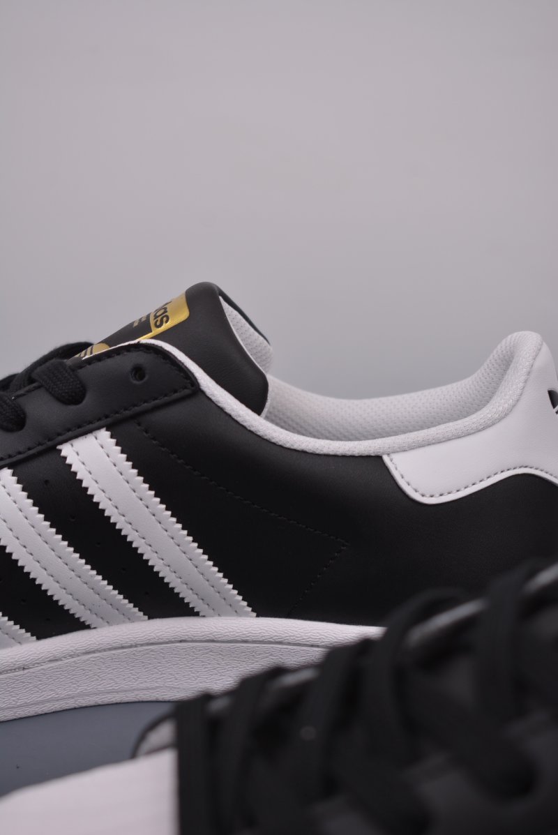 Adidas Originals Superstar W 'White' view