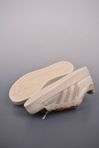 Adidas Originals Superstar W 'White' view 3