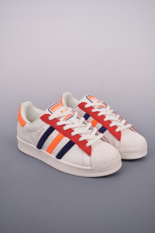 Adidas Originals Superstar W 'White' view 1