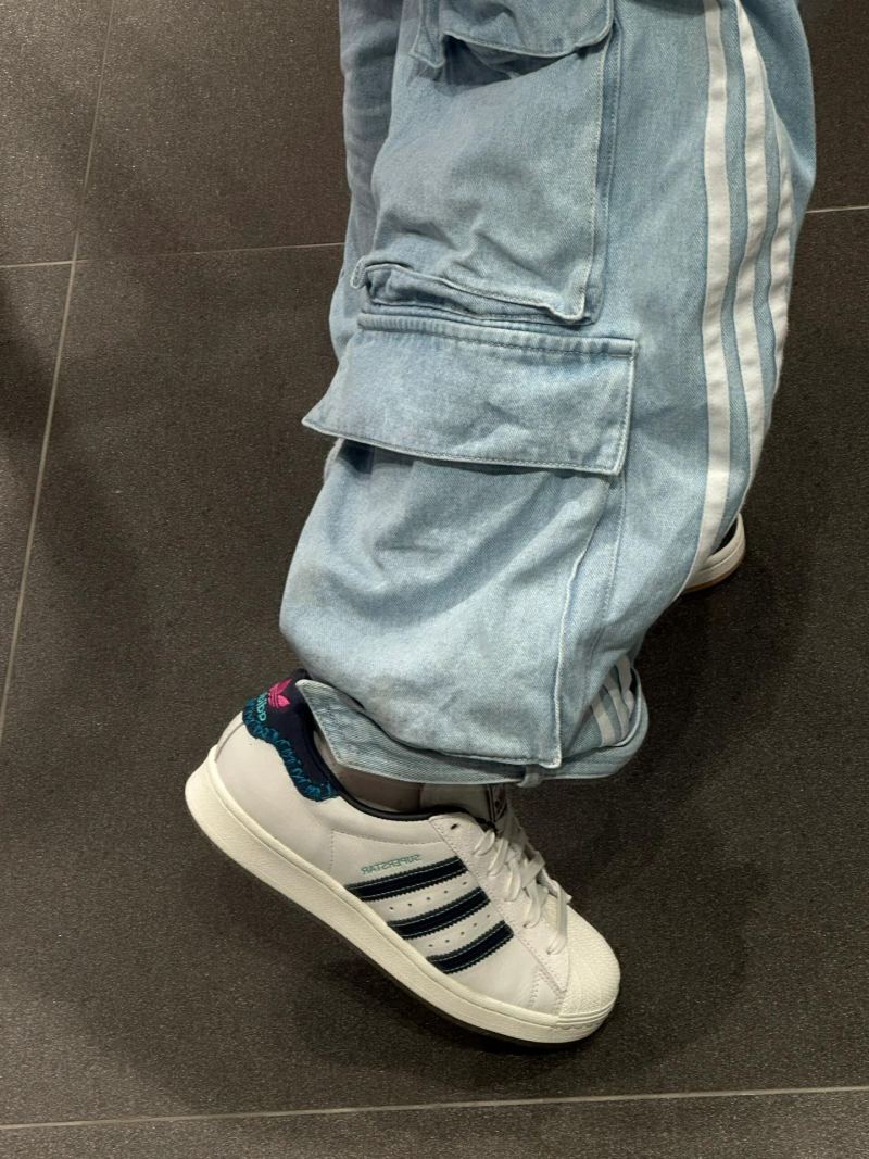 Adidas Originals Superstar W view