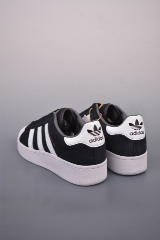 Adidas Originals Superstar W 'White' view 2