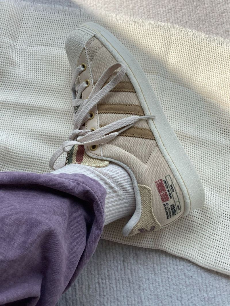 Adidas Originals Superstar W view
