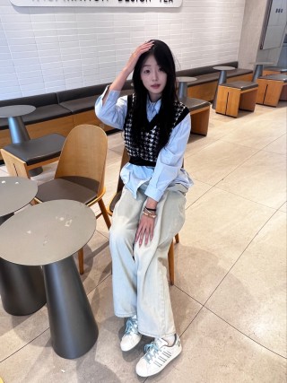 Adidas Originals Superstar view 2