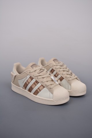 Adidas Originals Superstar 'White' view 1
