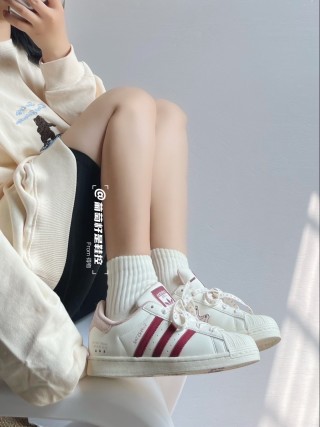 Adidas Originals Superstar view 5