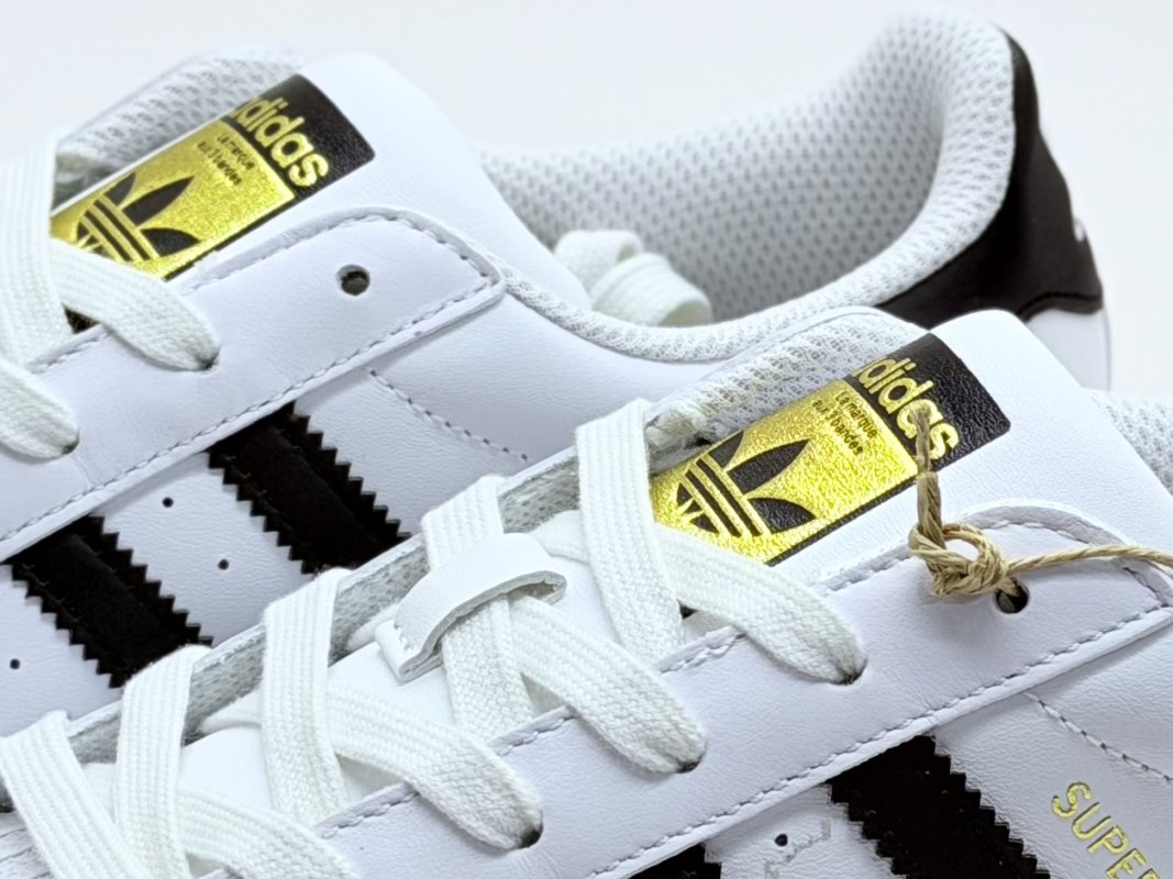 Adidas Originals Superstar 'White / Black' view