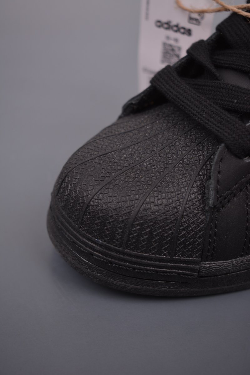 Adidas Originals Superstar XLG W 'White' view