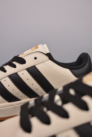 Adidas Originals Superstar XLG W view 8