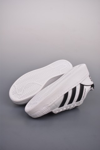 Adidas Superstar XLG W view 3