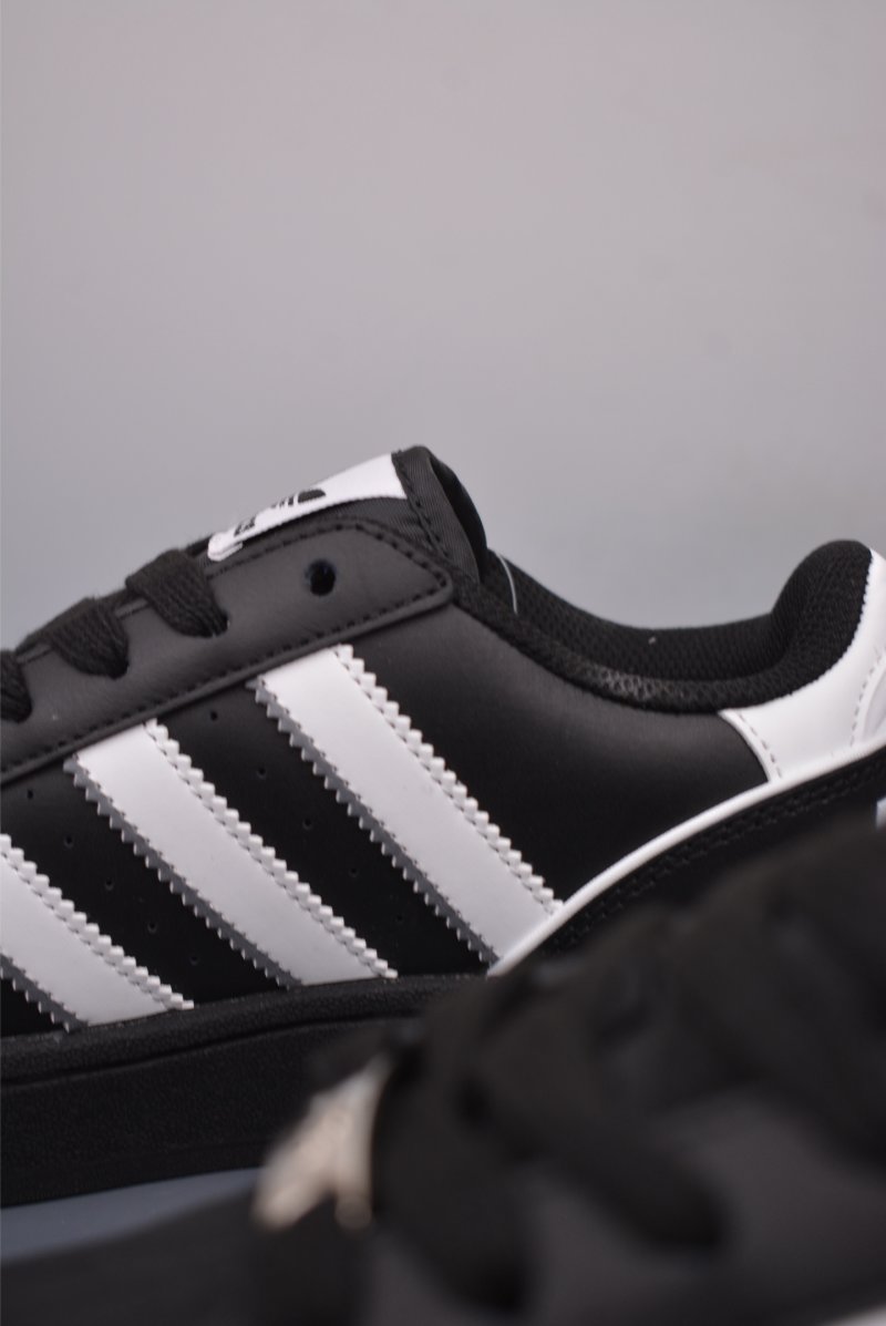 Adidas Superstar XLG W view