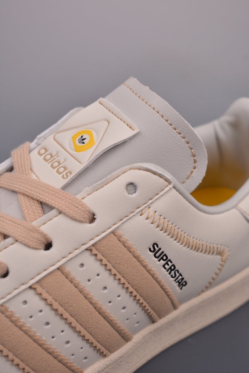 Adidas Superstar XLG W 'White' view