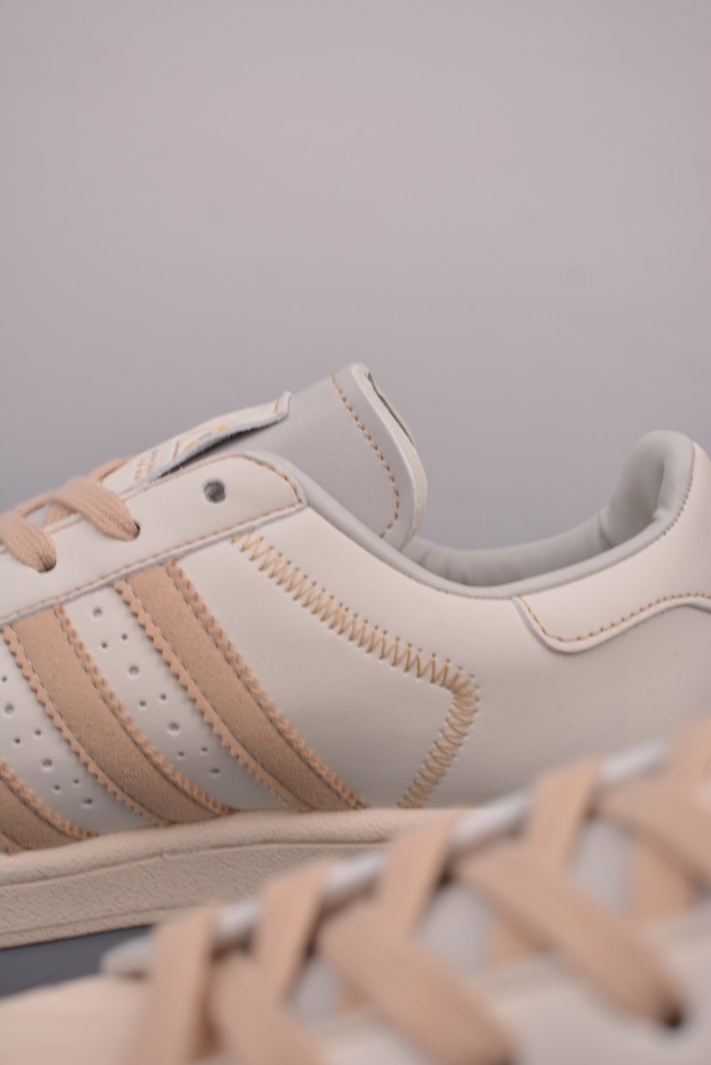 Adidas Superstar XLG W 'White' view