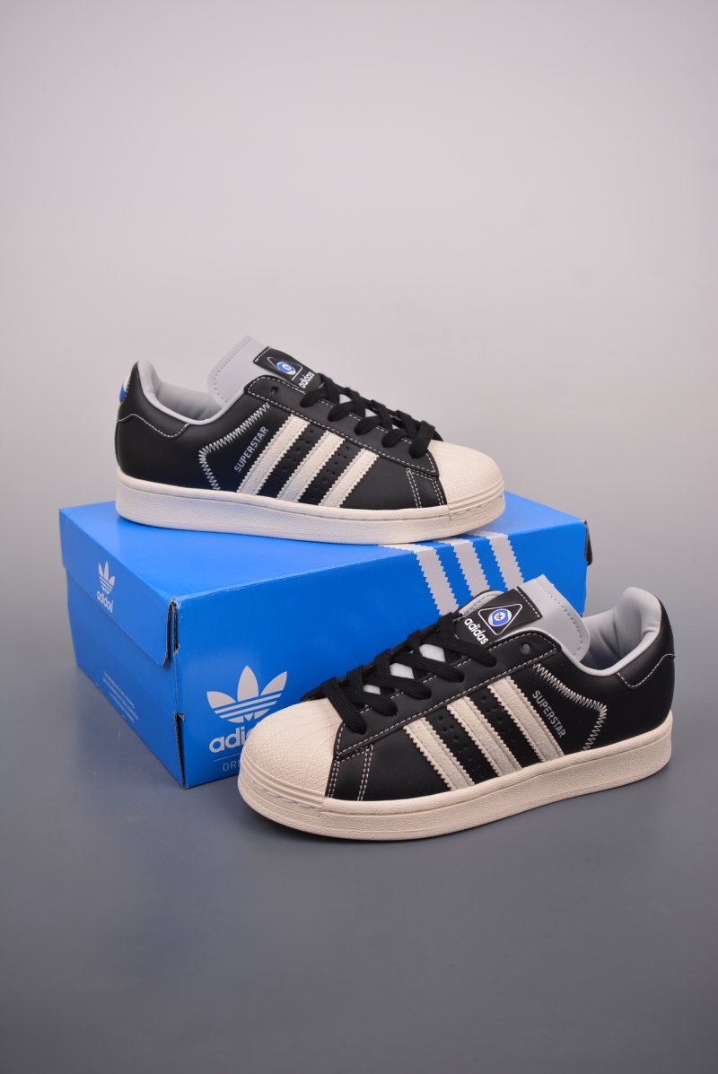Adidas Superstar XLG W 'White' view