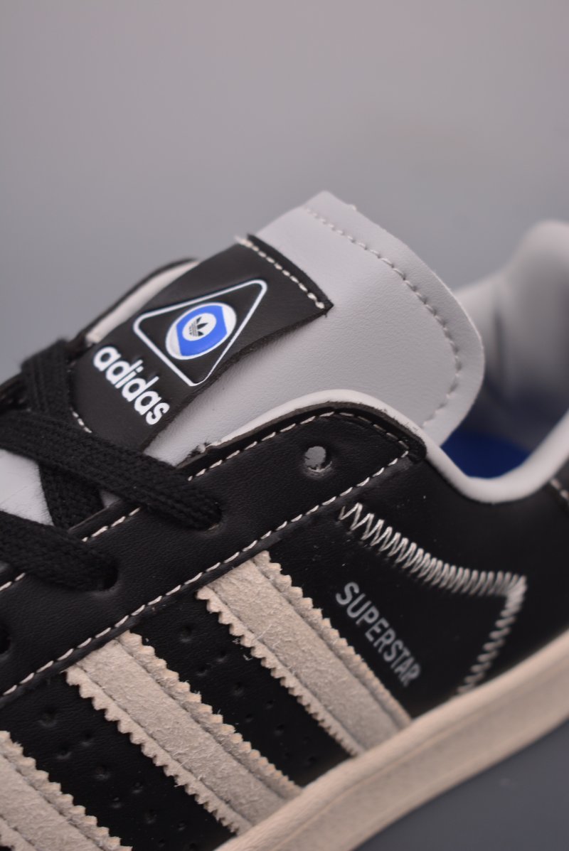 Adidas Superstar XLG W 'White' view