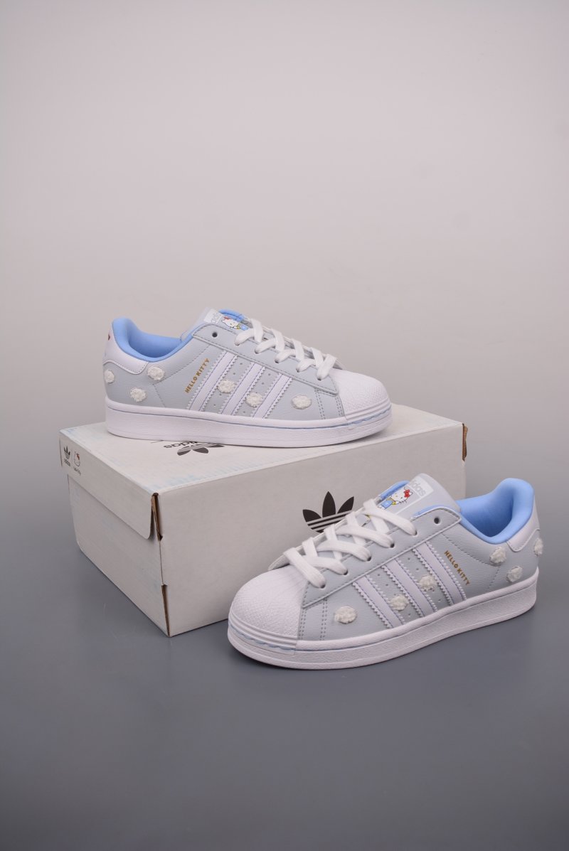 Adidas Superstar XLG W 'White' view