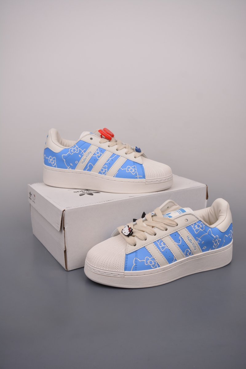 Adidas Superstar XLG W view