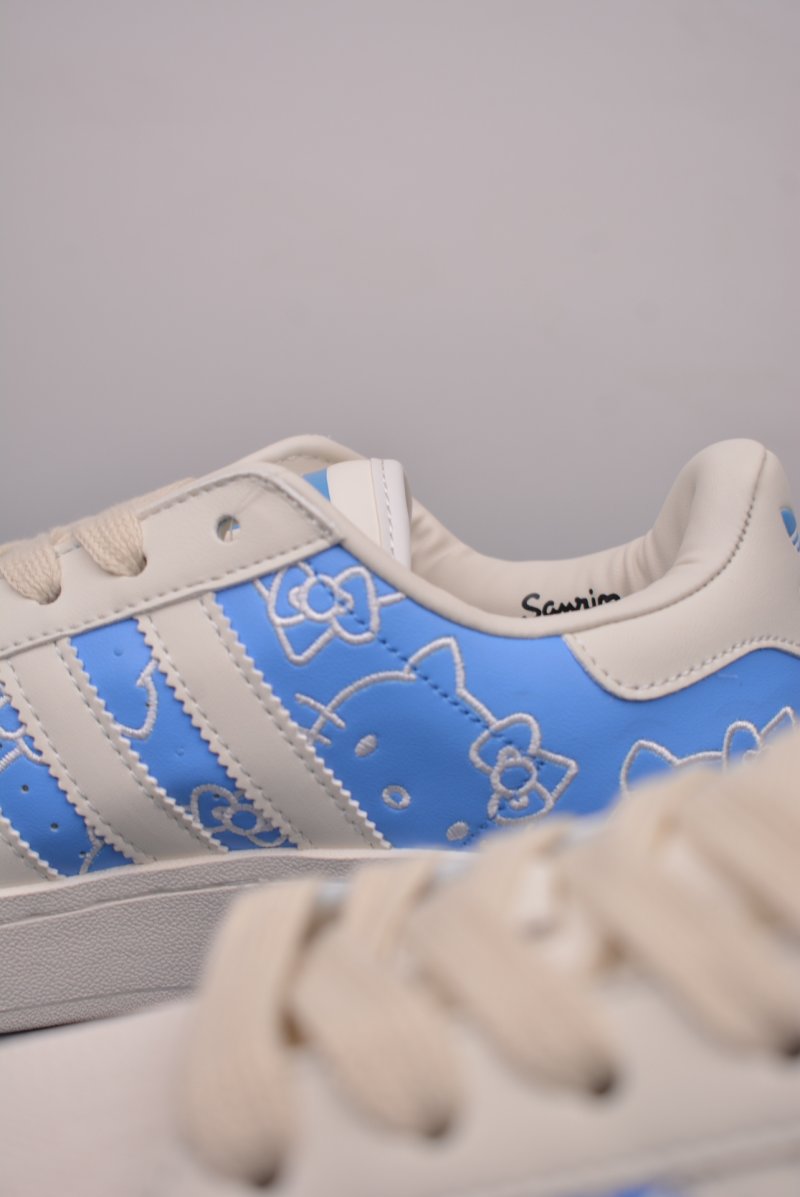 Adidas Superstar XLG W view