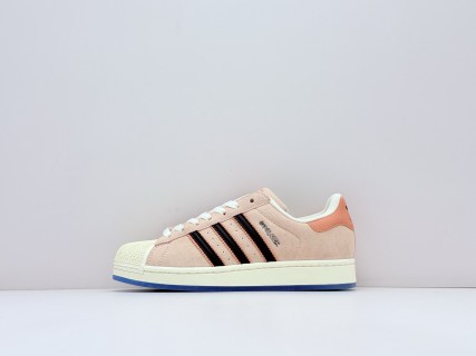 Adidas Superstar x SpongeBob SquarePants 'Pink / Red' view 4