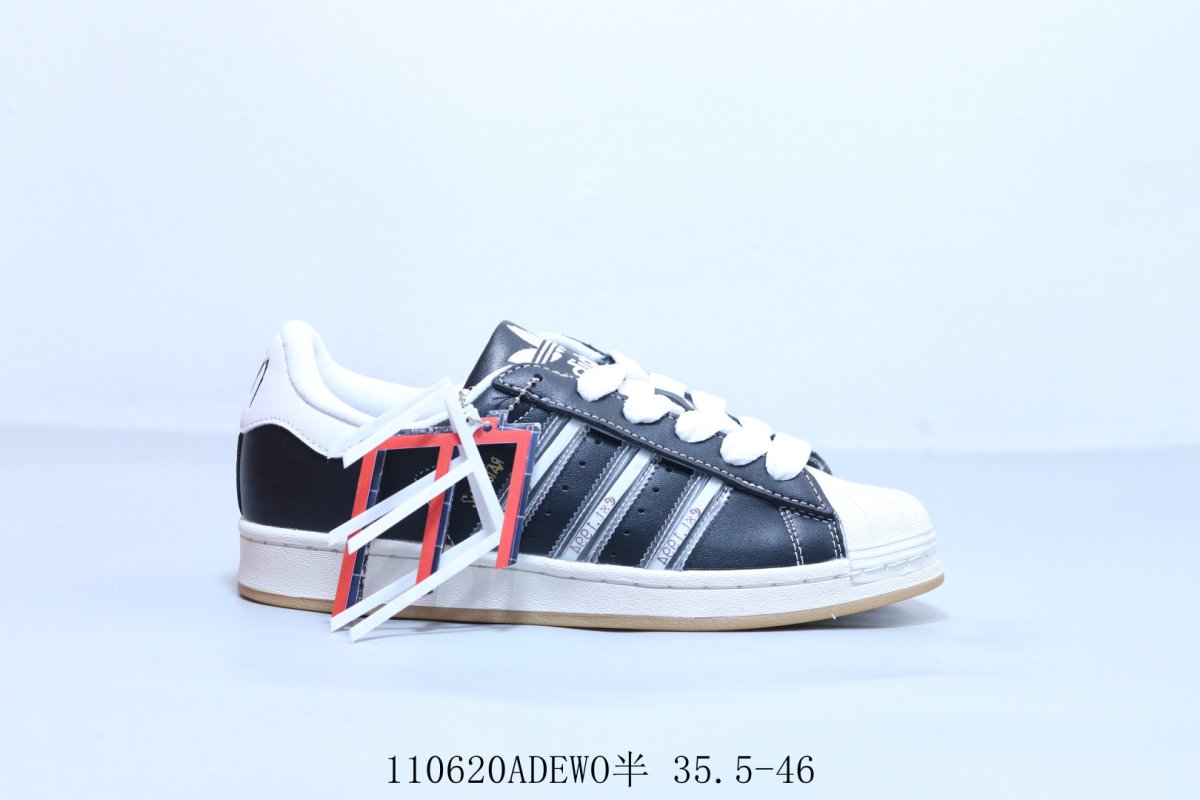 Adidas Superstar